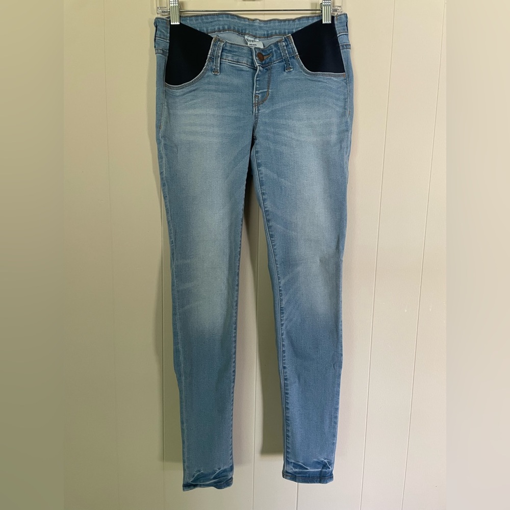 Old Navy maternity pants - 2 pairs